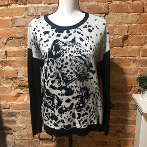 KENSIE LEOPARD PRINT PULLOVER SWEATER - S